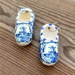 Delft Blue Miniature PAIR OF DUTCH SHOES on wire rings